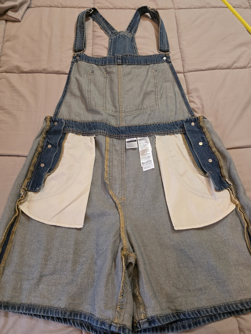 Levi's Women's Utility Lightweight Shorthalls NWT Size L - Picture 7 of 12